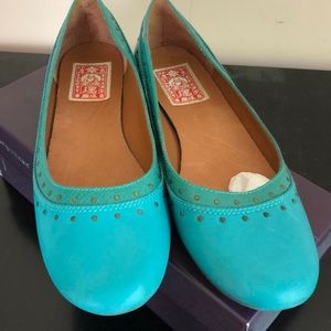 Turquoise studded Lucky Brand flats Size 10
